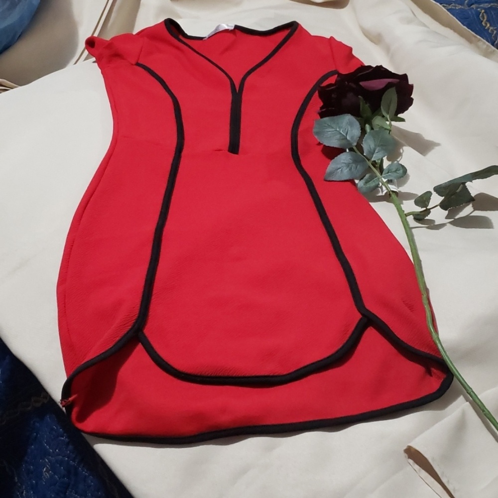 NEW MINI DRESS COLOR BLACK AND RED SIZE SMALL - Picture 5 of 7